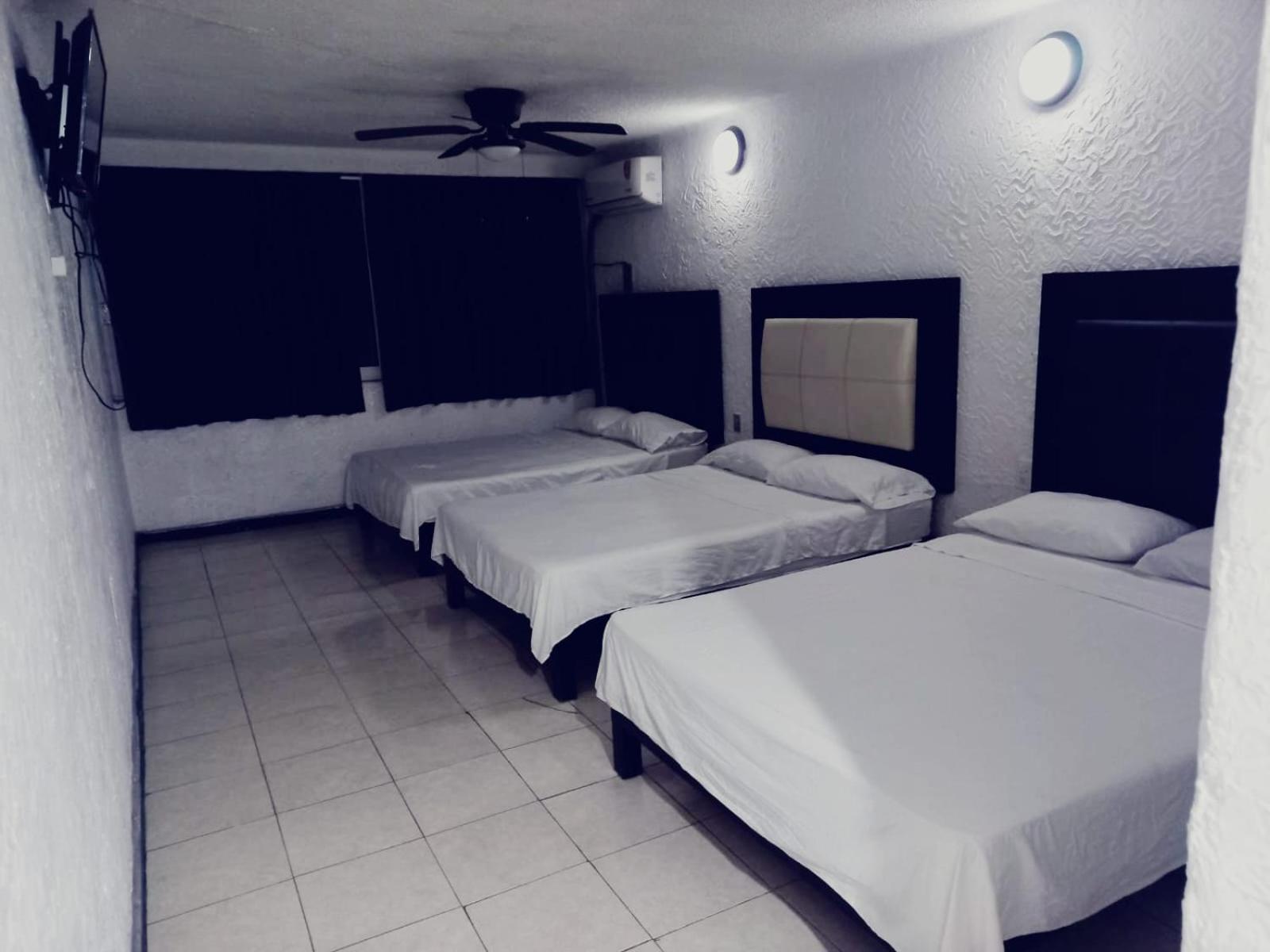 Hotel Acuario أكابولكو الغرفة الصورة